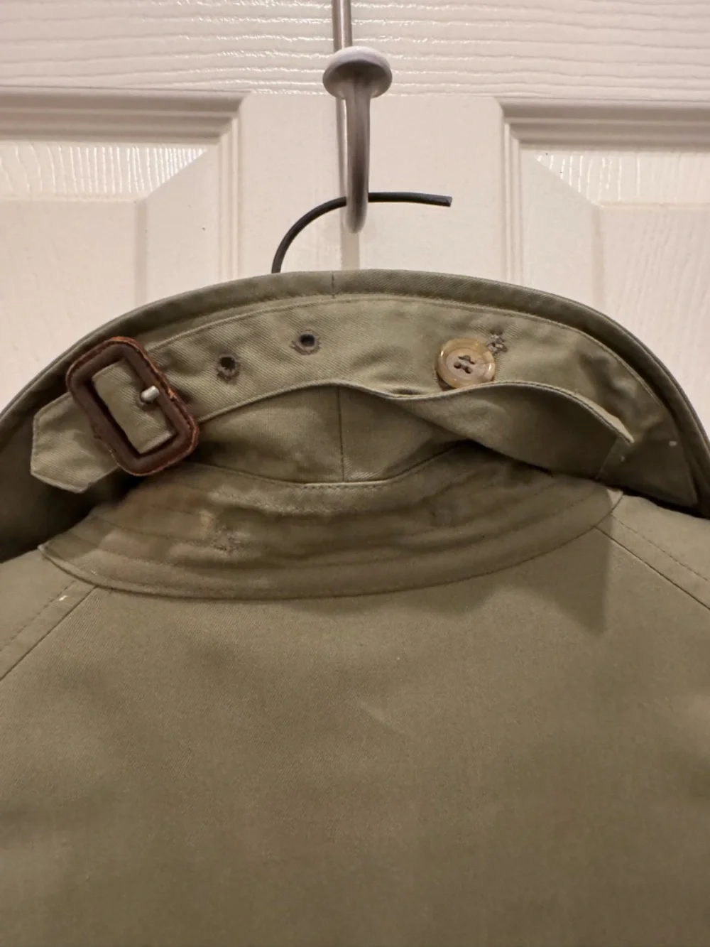 Vintage 1980s Burberry Olive Double-Breasted Trench Coat with Wool Lining - Picture 6 of 12